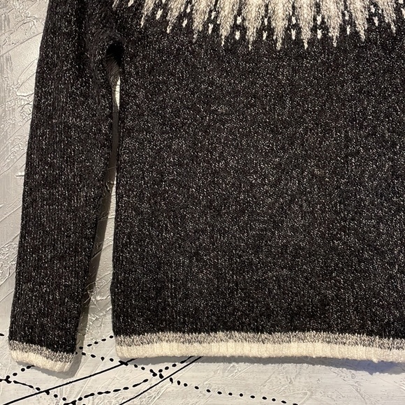 Wind River Sweater Size M Grey & White NWT - Picture 9 of 12